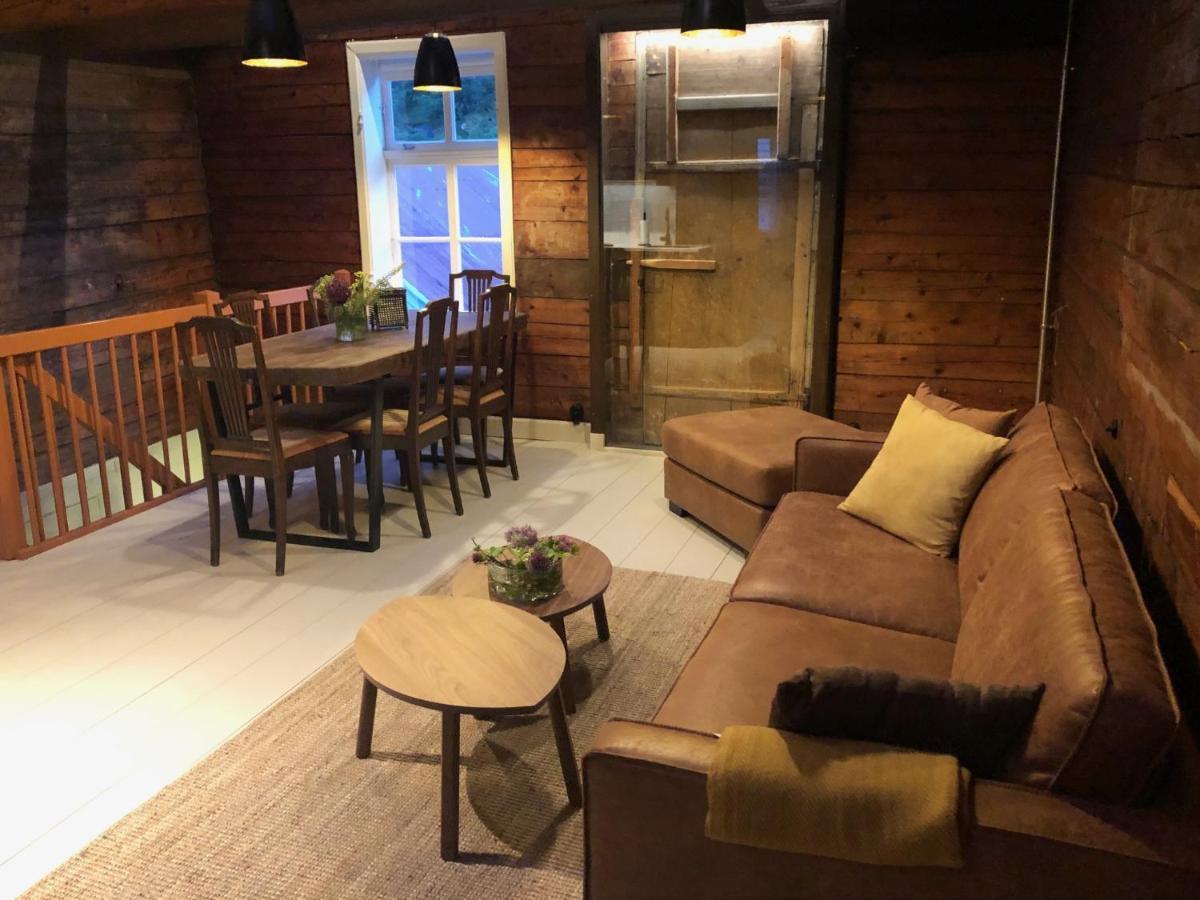Den Gule Krambua - Gamle Laerdalsoyri - Main Street Old Town Apartment Екстериор снимка