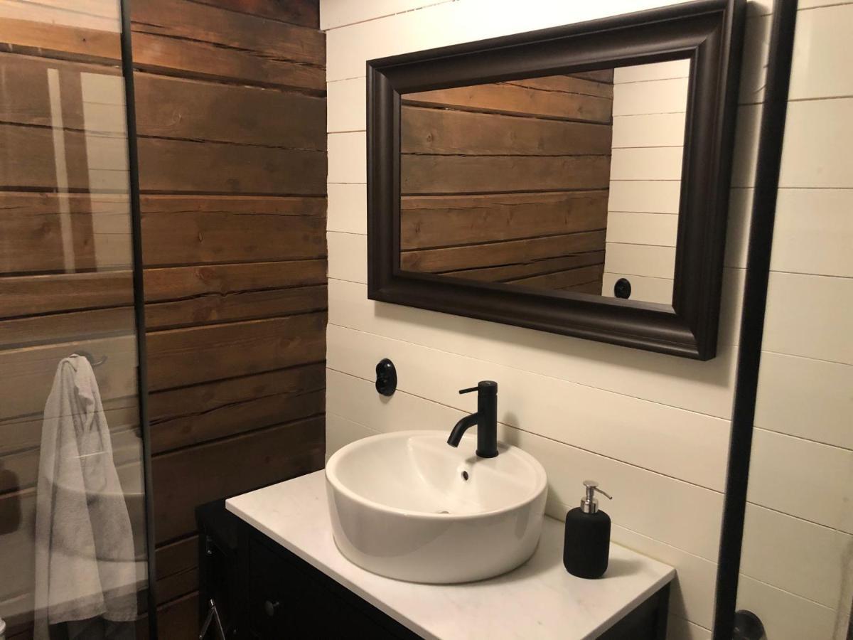 Den Gule Krambua - Gamle Laerdalsoyri - Main Street Old Town Apartment Екстериор снимка